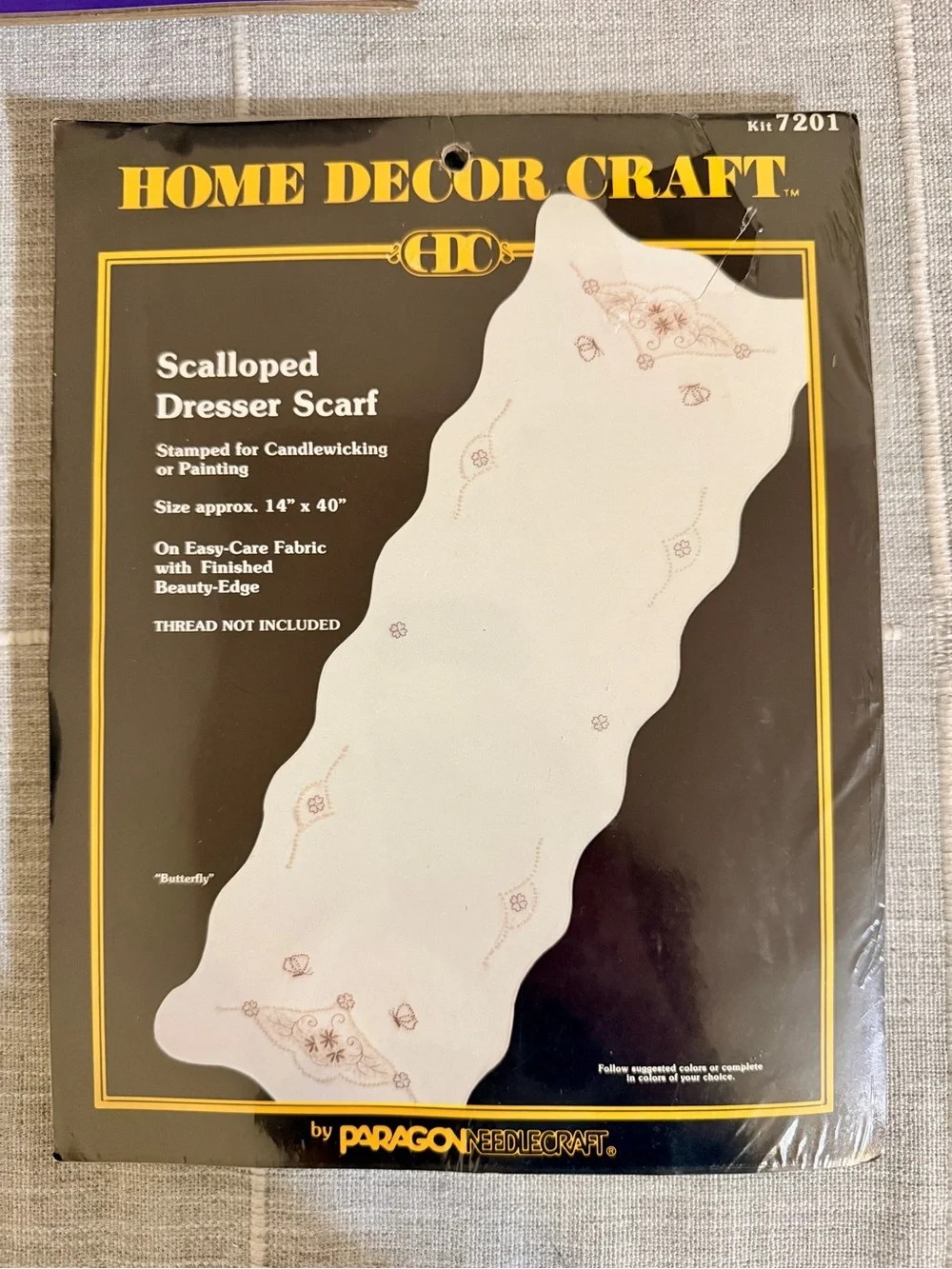 Home Decor Craft Scalloped Dresser Scarf Needlepoint Kit